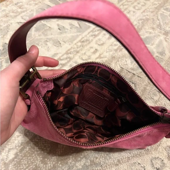 Y2K Pink Suede Coach Hamptons Demi Baguette Shoulder Bag - Picture 4 of 8